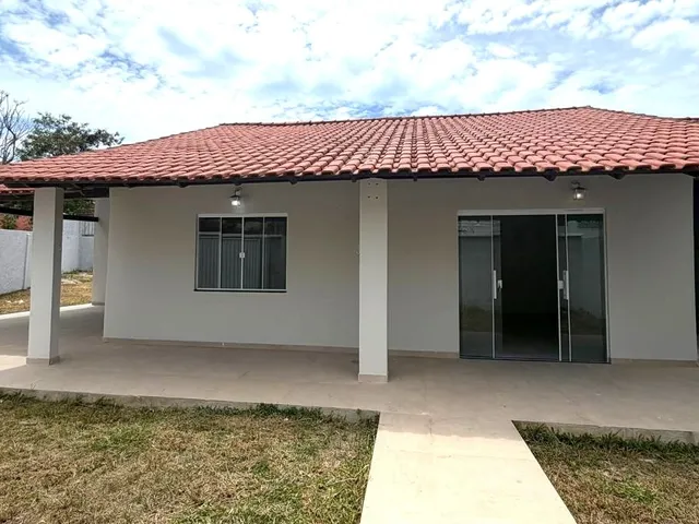 Imagem 3: CASA - ARARUAMA Casa com 3 dormitórios