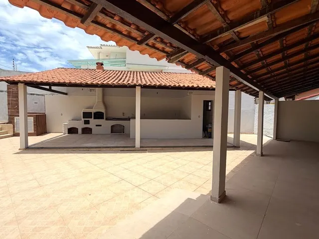 Imagem 7: CASA - ARARUAMA Casa com 3 dormitórios