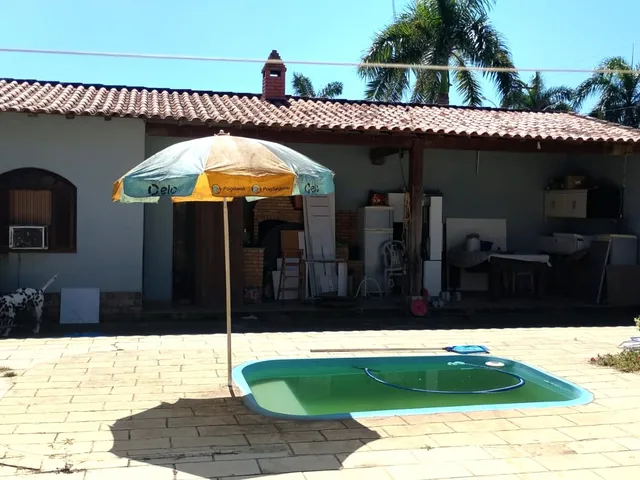 Imagem 2: CASA - ARARUAMA Casa com 3 dormitórios