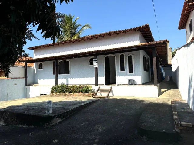 Imagem: A casa possui 2 Dormitórios, 1 Suíte, 2 Banheiros, 6