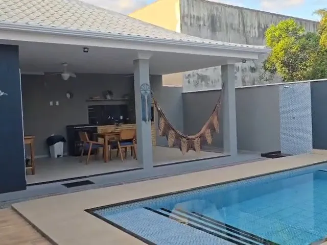 Imagem 15: CASA - ARARUAMA Casa com 3 dormitórios