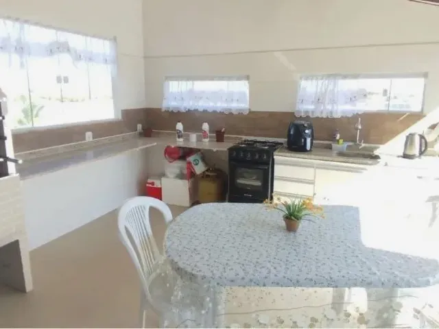 Imagem 2: CASA - ARARUAMA Casa com 2 dormitórios