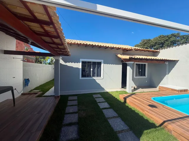 Imagem: A casa possui 2 Dormitórios, 1 Banheiro, 2 Vagas na