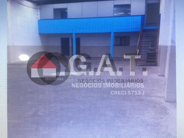 Imagem 3: Galpão Comercial para Locação em Sorocaba-Sp, Bairro Parque santa Isabel: 4 Banheiros, 4 Vagas de Garagem, 540M²