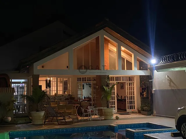 Imagem 3: Casa para Venda em Sorocaba-Sp, Jardim Leocadia! 3 Quartos, 1 Suíte, 2 Salas, 3 Banheiros, 3 Vagas de Garagem. Confira!