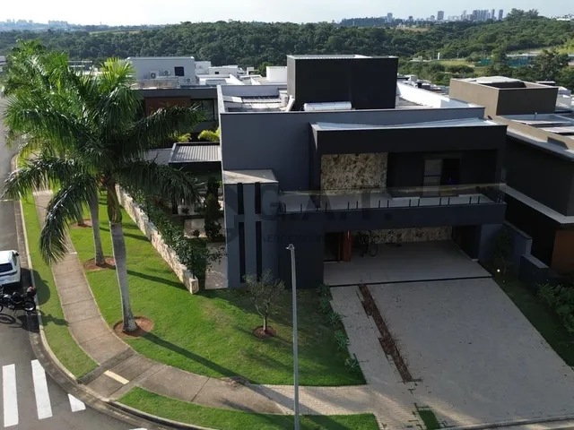 Imagem: Casa em Condomínio Fechado em Alphaville