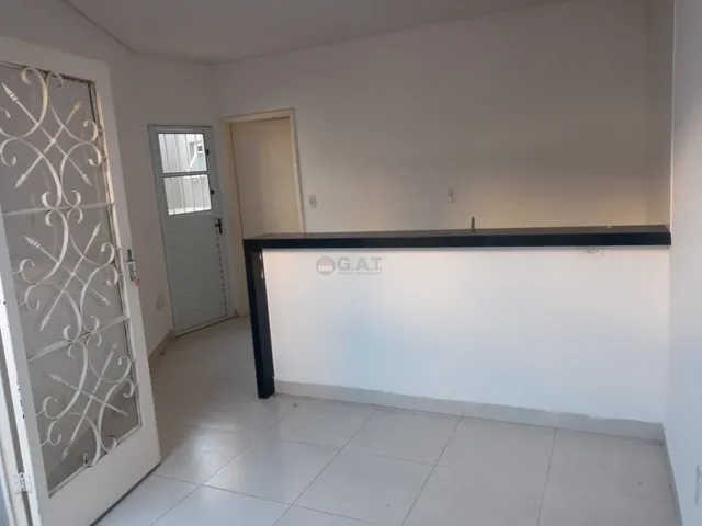 Imagem 2: Kitnet à venda em Sorocaba-SP, Jardim Wanel Ville V: 1 quarto, 1 sala, 1 banheiro, 35m²