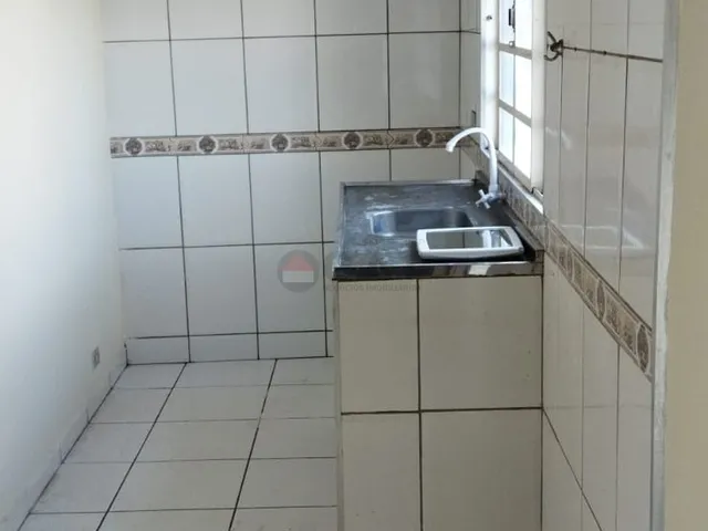 Imagem 13: Kitnet à venda em Sorocaba-SP, Jardim Wanel Ville V: 1 quarto, 1 sala, 1 banheiro