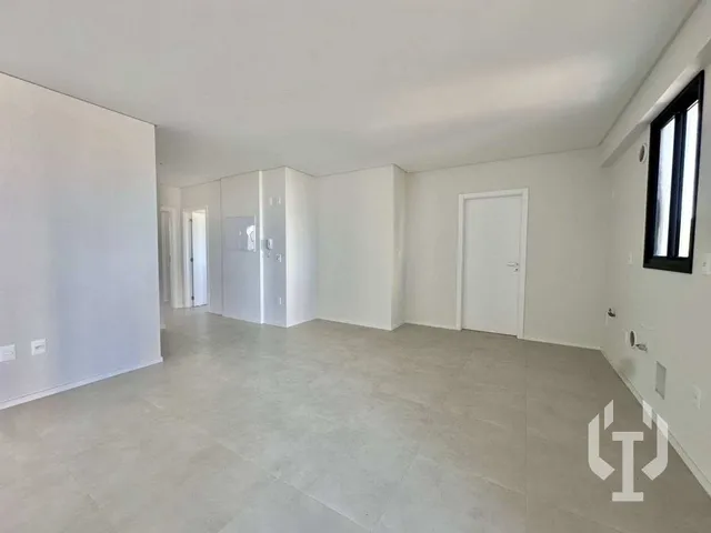 Imagem 10: Apartamento À Venda, no Dom Arthur em Itapema, Canto da Praia, com 3 Quartos, 116M²
