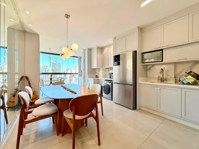 Imagem 9: Apartamento à venda com 106.05m² por R$ 2.400.000,00