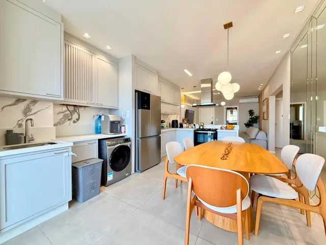 Imagem 13: Apartamento à venda com 106.05m² por R$ 2.400.000,00
