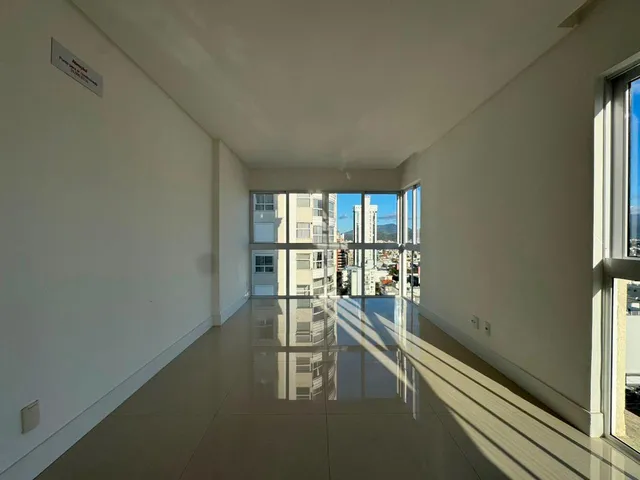 Imagem 5: Apartamento À Venda com 123.22M² por R$ 2.100.000,00