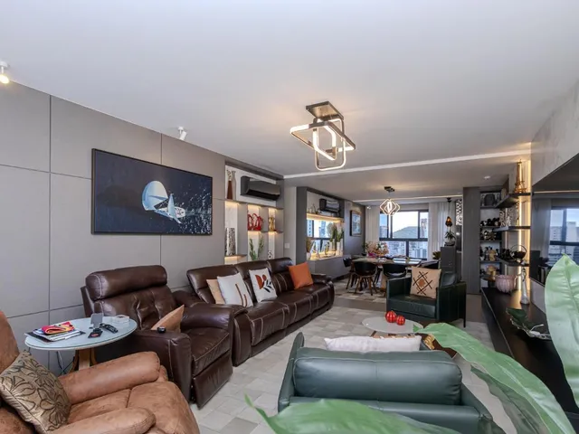 Imagem 2: Apartamento com Vista Mar à Venda com 4 Suítes 176.8m² Privativos Por R$ 8.500.000,00