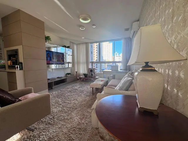 Imagem 5: Apartamento à venda com 4 Suítes 192.4m² Privativos por R$ 2.400.000,00 Centro de