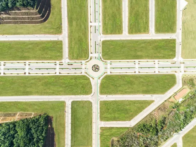 Imagem 10: Loteamento À Venda com 300M² por R$ 750.000,00