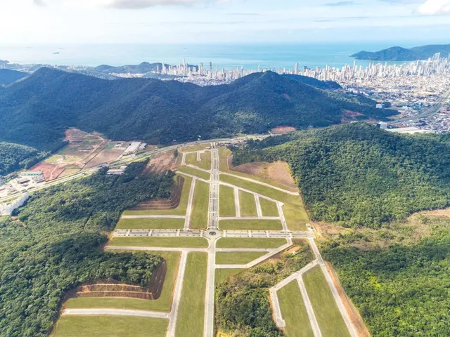 Imagem 13: Loteamento À Venda com 300M² por R$ 750.000,00