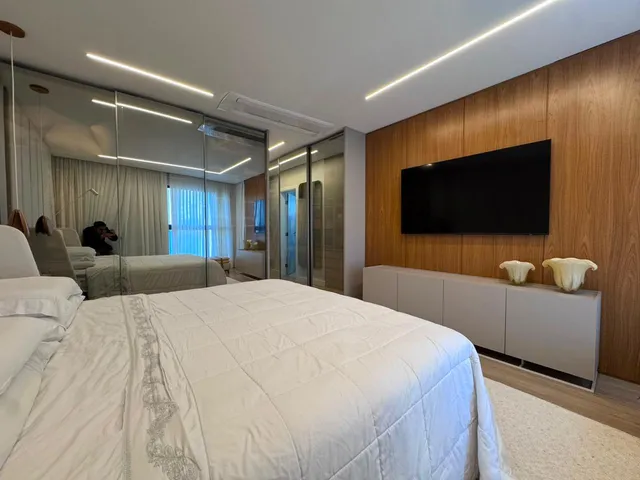 Imagem 6: Apartamento à venda com Vista Mar 3 Suítes e 4 Vagas de Garagem 393.m² Privativos no
