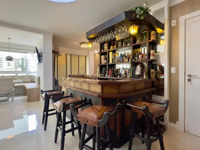 Imagem 4: Apartamento À Venda com 135M² por R$ 2.650.000,00