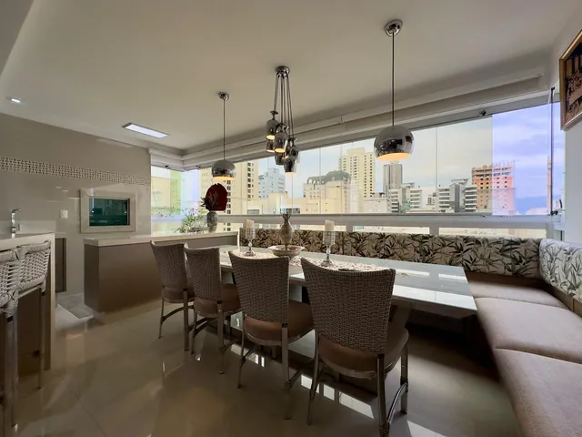 Imagem 13: Apartamento À Venda com 135M² por R$ 2.650.000,00