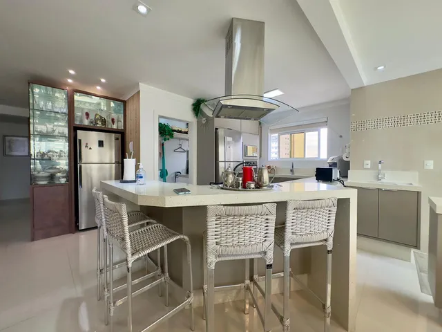 Imagem 16: Apartamento À Venda com 135M² por R$ 2.650.000,00