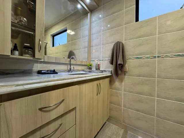 Imagem 15: Apartamento À Venda com 137M² por R$ 1.830.000,00