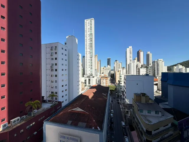 Imagem 9: Apartamento À Venda com 130M² por R$ 2.900.000,00