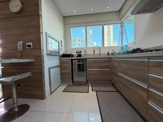 Imagem 10: Apartamento À Venda com 130M² por R$ 2.900.000,00