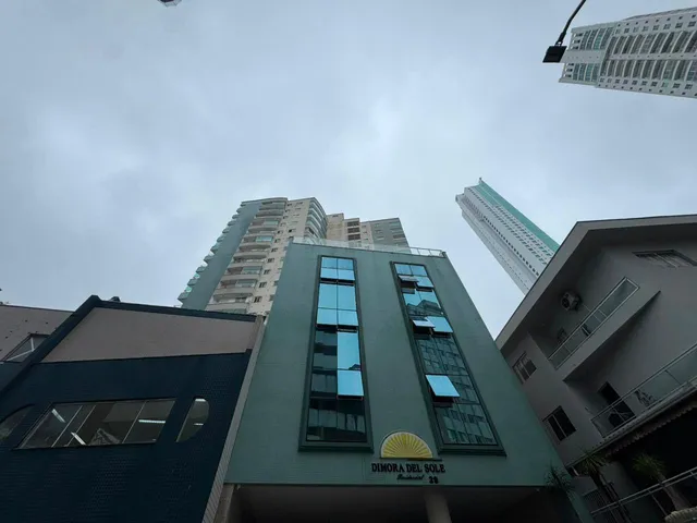 Imagem: Apartamento com Vista para o Mar À Venda