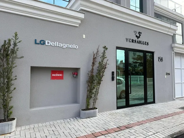 Imagem 2: Apartamento À Venda com 68M² por R$ 900.000,00