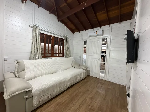 Imagem 4: Casa à venda em Itapema, Alto São Bento, com 2 quartos, 144m²