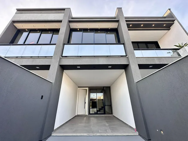 Imagem: Casa À Venda com 105M² por R$ 1.000.000,00
