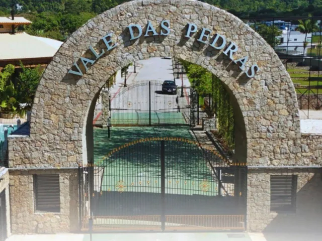 Imagem: Terreno à venda com 464m² por R$ 780.000,00