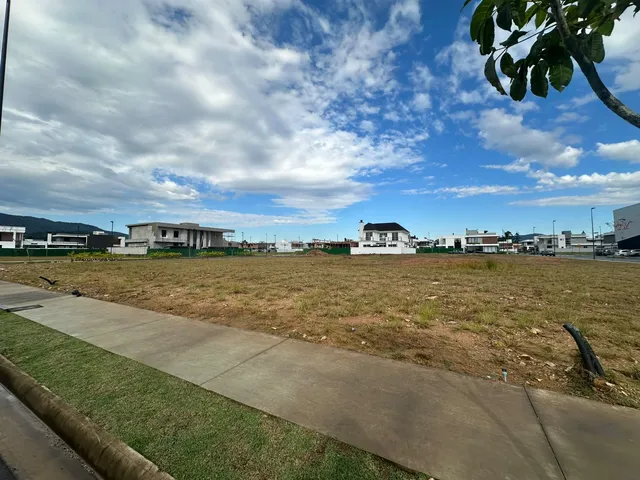 Imagem: Terreno À Venda com 399M² por R$ 1.580.000,00