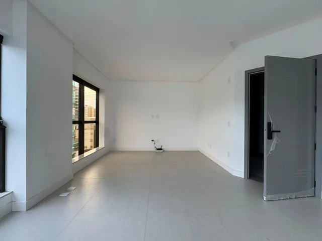 Imagem 5: Apartamento à venda 3 Suítes 127m² Privativos no Centro de Itapema SC
