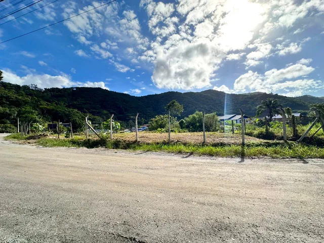 Imagem: Terreno À Venda com 1015M² por R$ 1.390.000,00
