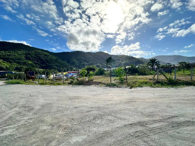 Imagem 2: Terreno À Venda com 1015M² por R$ 1.390.000,00