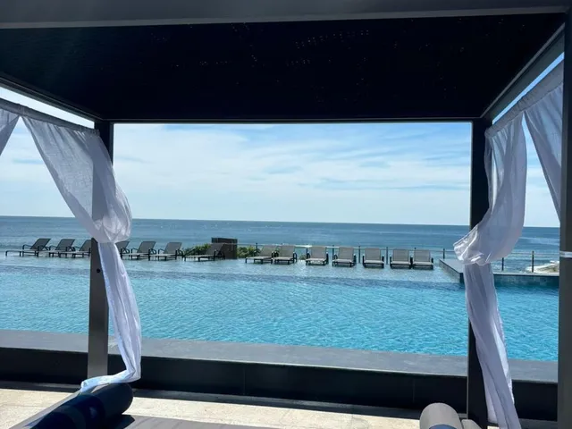 Imagem 6: Apartamento com Vista para o Mar À Venda com 50.8M² por R$ 280.000,00