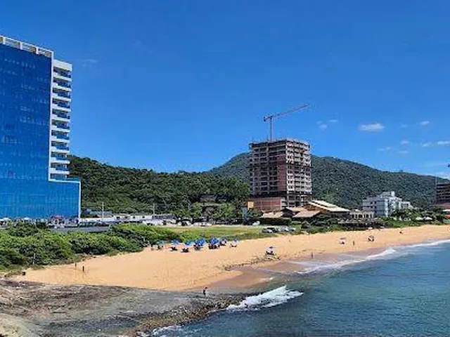 Imagem 11: Apartamento com Vista para o Mar À Venda com 50.8M² por R$ 280.000,00