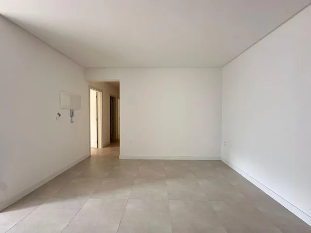 Imagem 2: Apartamento à venda 3 Suítes 119m² Privativos em Meia Praia de Itapema SC