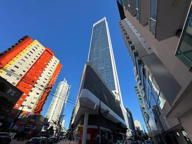 Imagem: Apartamento com vista para o mar à venda