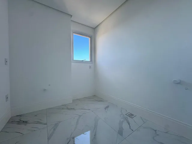 Imagem 4: Apartamento com Vista para o Mar À Venda com 190M² por R$ 3.200.000,00