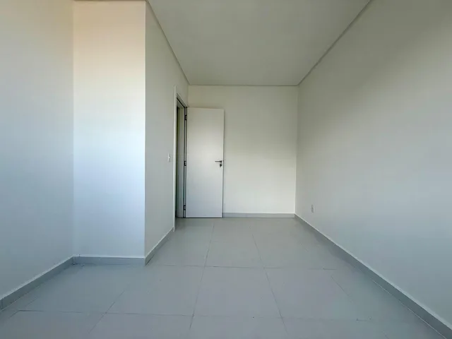 Imagem 9: Apartamento À Venda com 70M² por R$ 520.000,00