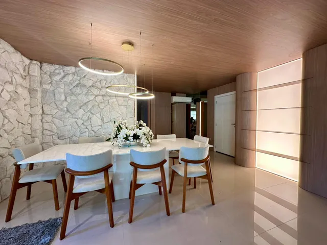 Imagem 4: Apartamento à venda 3 Suítes + 2 Demi Suítes 327m² Privativos em Meia Praia de