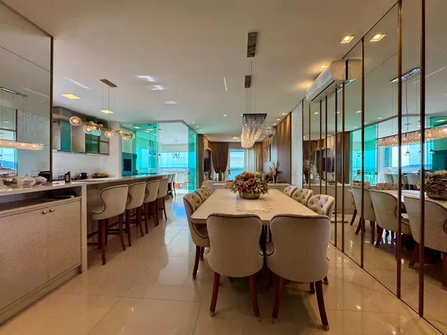 Imagem 3: Apartamento com vista Mar à venda com 4 Suítes 240m² Privativos por R$ 8.000.000,00