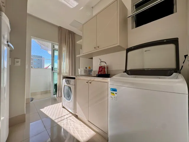 Imagem 11: Apartamento com vista Mar à venda com 4 Suítes 240m² Privativos por R$ 8.000.000,00