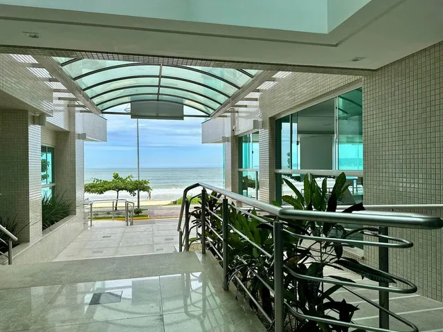 Imagem: Apartamento Vista Mar À Venda com 3 Suítes