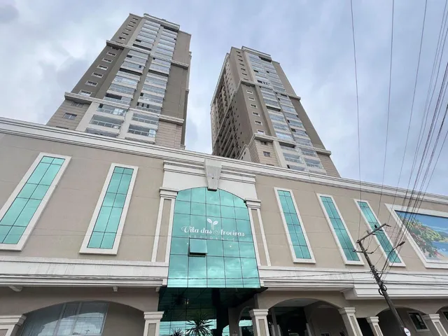 Imagem: O apartamento possui 2 Dormitórios, 1 Suíte, 1 Banheiro,