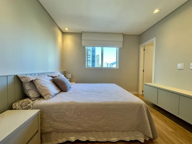 Imagem 3: Apartamento À Venda com 3 Suítes 130M² Privativas em Meia Praia de Itapema Sc
