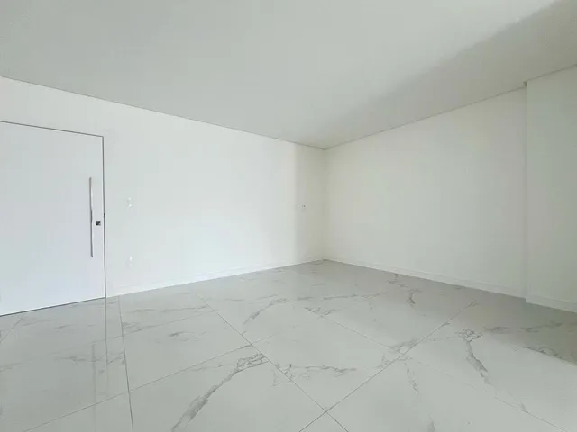 Imagem 6: Apartamento à venda com 3 Suítes 159m² Privativos por R$ 1.540.000,00 em Meia Praia