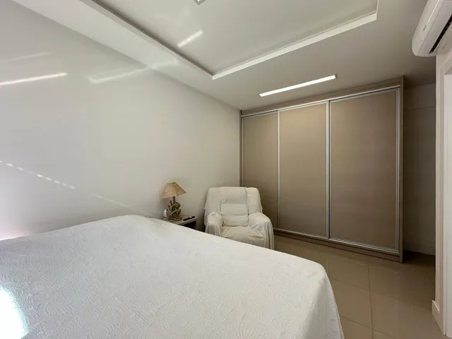 Imagem 9: Apartamento à venda com 3 Suítes 163m² Privativos por R$ 2.500.000,00 em Meia Praia de